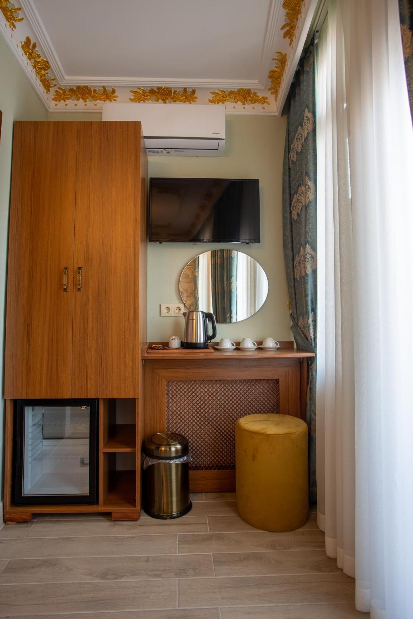 Sayina Hotel Истанбул Екстериор снимка